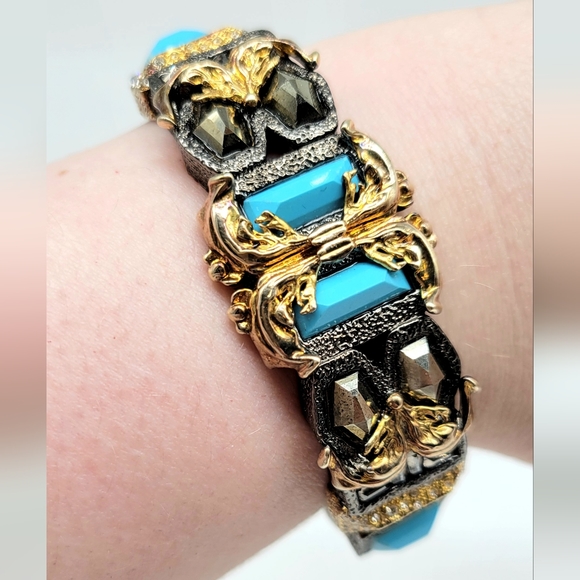 Alexis Bittar Turquoise Glass and Swarovski Crystal Mixed Metal Ormolu Cuff - Picture 11 of 13